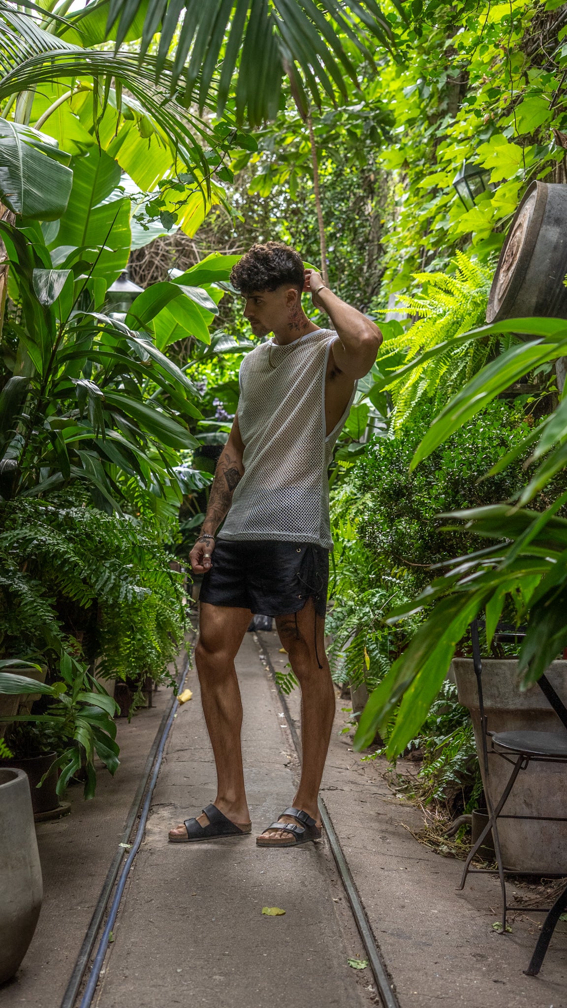 Camiseta sin magas || White