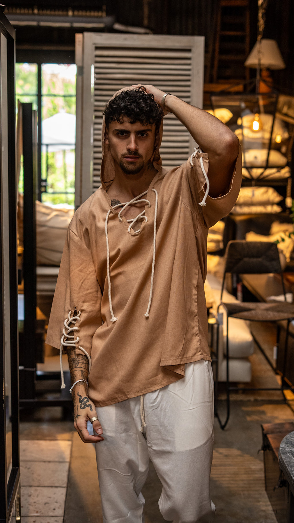 Camiseta de lino con soga Sahara