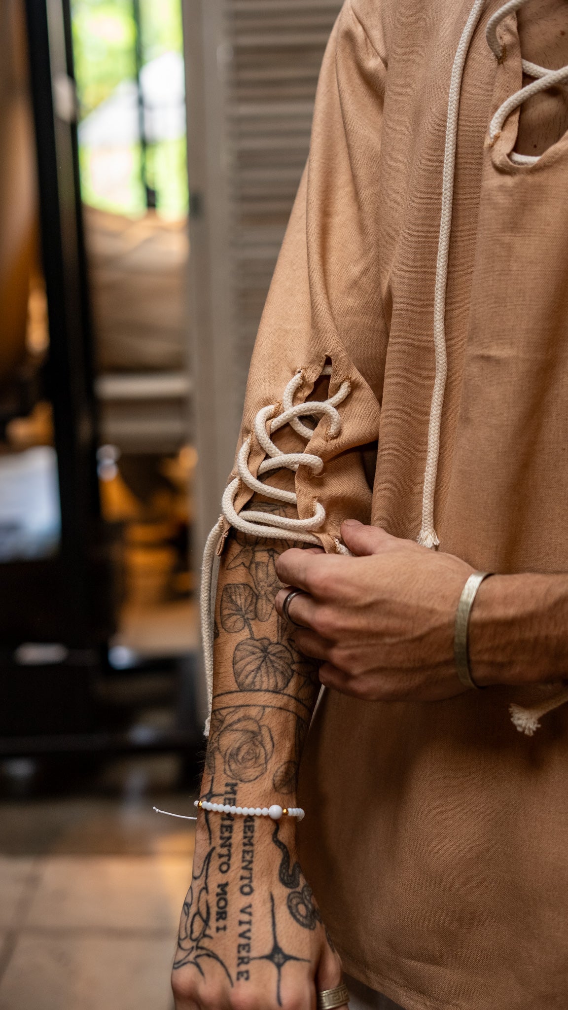 Camiseta de lino con soga Sahara