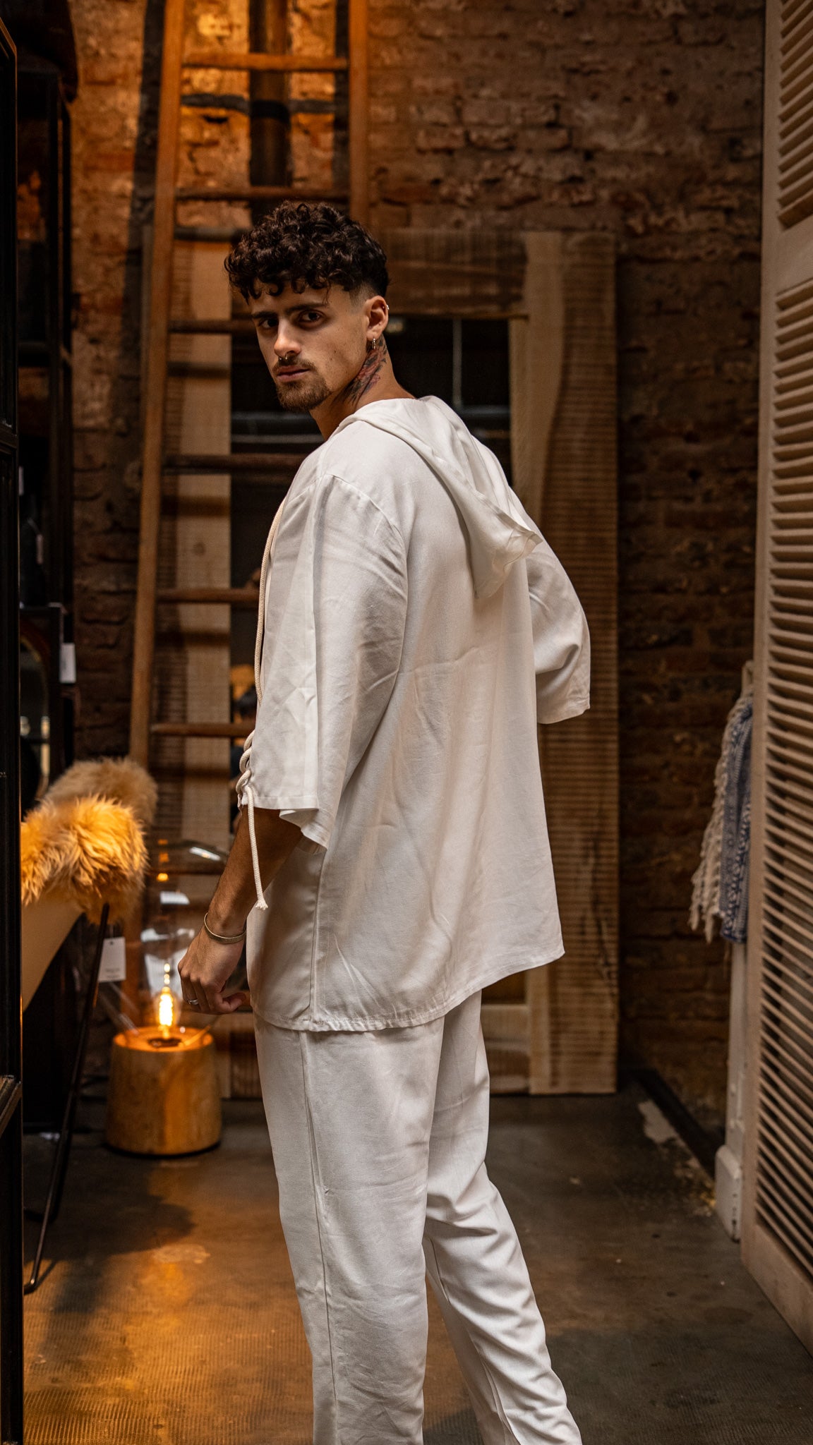 Camiseta de lino con soga White Eagle