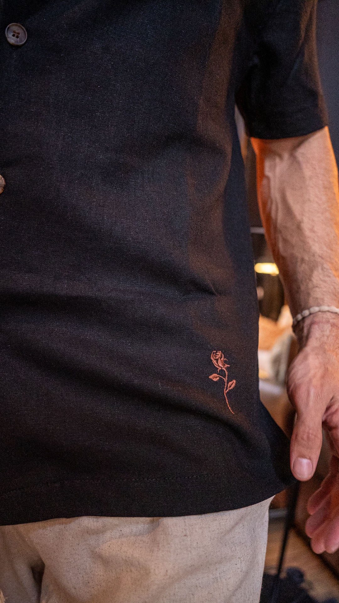 Camisa de lino cuello mao Black Bronze